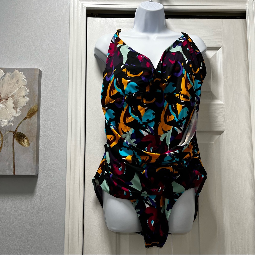 Never Been Worn!! Jordan Taylor Swim! One Piece Size:22W!  Multi Color.